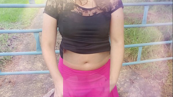 Фермада ойнайтын, нағыз үй әйелі, қаншық және жабайы табиғатта оның құмар күйеуі